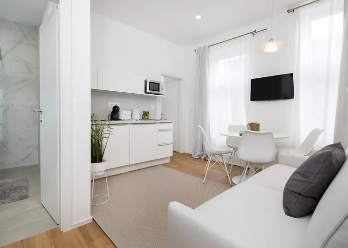 Cozy * Λιουμπλιάνα