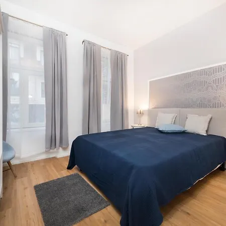 Apartament Cozy *